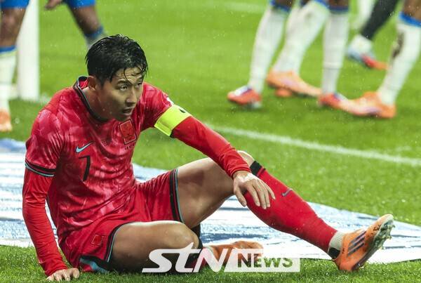 한국 축구 대표팀 캡틴 손흥민. /사진=뉴시스