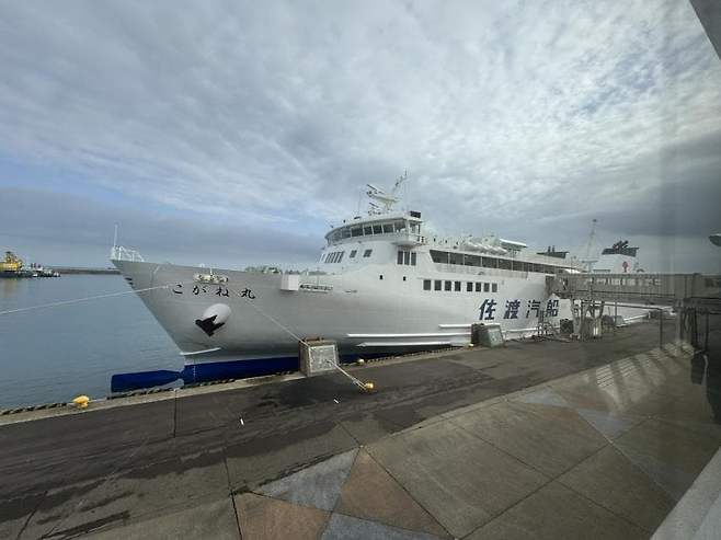 0490f719bc856af720b5c6b236ef203e9e2cf5d99bc89378a6