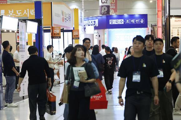 지난달 25일 서울 강남구 코엑스에서 '2025 하반기 IFS 프랜차이즈 창업ㆍ산업 박람회'가 열렸다. [사진=연합뉴스]