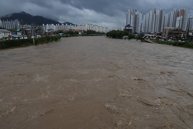 기사 내용과 관련 없는 경기 의정부시 중랑천 자료사진. 연합뉴스