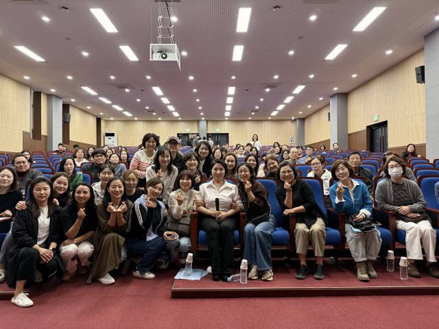 ▲ 강원도민일보와 강원도교육청이 마련한 ‘더 나은 교육 포럼’ 2차 강의가 11일 강릉 가톨릭관동대 창조관 대강당에서 열렸다.