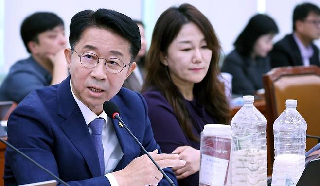 조정식 더불어민주당 의원이 지난해 10월 국회 외교통일위원회 국정감사에서 질의하고 있다. 조 의원실 제공