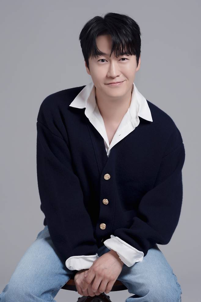 tvN 드라마 ‘폭군의 셰프’에서 도승지 임송재 역을 연기한 배우 오의식. 사진 하이지음스튜디오