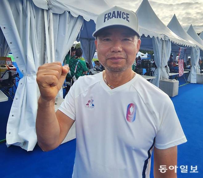 프랑스에서 제2의 양궁 지도자 인생을 보내고 있는 오선택 감독. 이헌재 기자 uni@donga.com