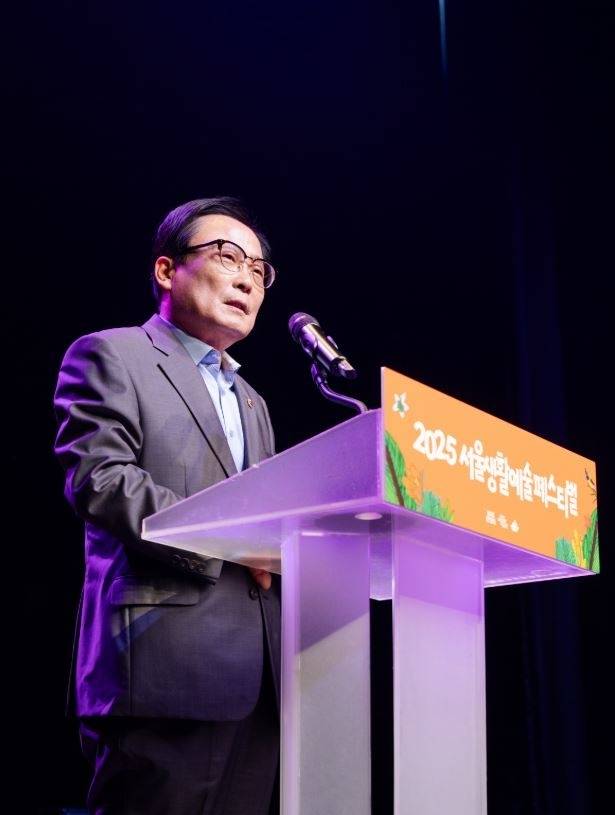 김형재 의원이 지난 11일 노들섬에서 열린 ‘2025 서울생활예술페스티벌’에 참석해 축사하고 있다.