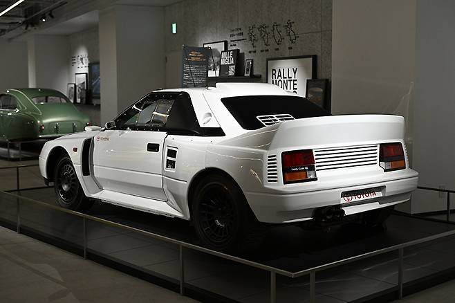 토요타 222D. 사진: 김학수 기자