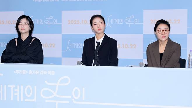 배우 장혜진, 서수빈, 윤가은 감독 ⓒOSEN