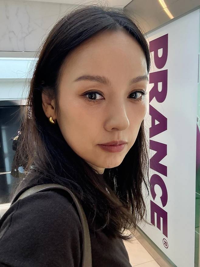 이효리의 브릭 브라운 메이크업. 인스타그램 @lee_hyolee