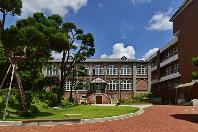 옛 용산신학교 (현 성심기념관) ⓒ