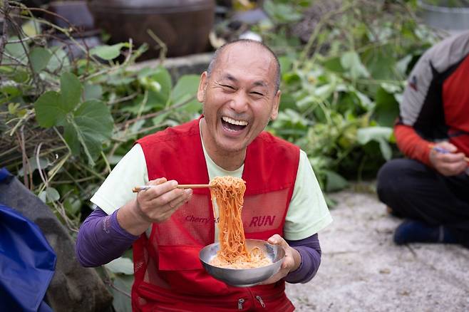 지난 8월 7일 부산 동아대학교병원에서 박현덕 씨가 뇌사 상태에서 5명에게 심장, 폐장, 간장, 양측 신장을 각각 기증한 뒤 숨졌다. (한국장기조직기증원 제공) 뉴스1