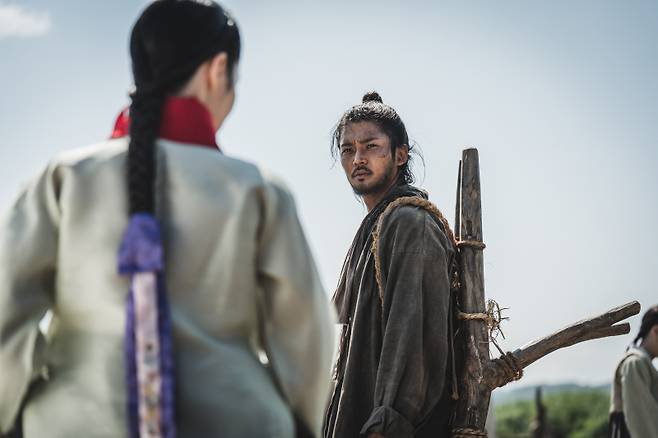 ‘탁류’ 속 배우 로운 (사진=월트 디즈니 컴퍼니 코리아 제공)