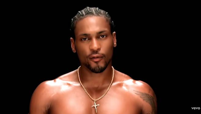 1990년대부터 2000년대 초 인기를 끌었던 디안젤로가 암 투병 끝에 향년 51세 나이로 별세했다./사진='Untitled (How Does It Feel)' 뮤직비디오