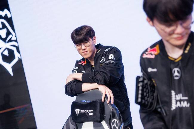 라이엇게임즈 플리커.