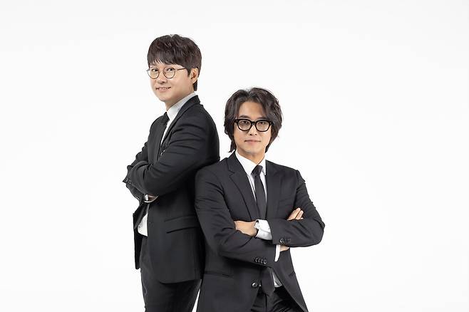 울산 중구문화의전당(관장 김미경)이 가을을 맞아 10월17일과 18일 이틀 동안 중구문화의전당 야외 잔디마당에서 '잔디마당 문화소풍' 행사를 개최한다. 감미로운 노래로 사랑을 받고 있는 유리상자 ⓒ울산 중구