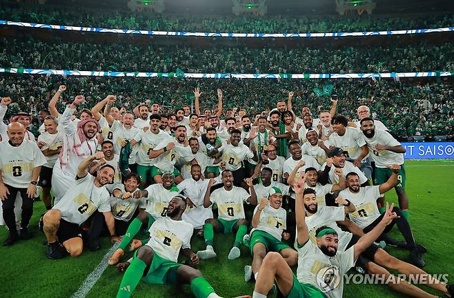 북중미 월드컵 본선 진출에 성공한 사우디 축구대표팀. [로이터=연합뉴스]