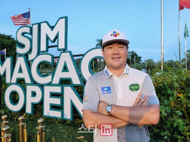 임성재가 16일 중국 마카오의 마카오 골프 앤 컨트리클럽에서 프로암을 끝낸 뒤 이데일리와 만나 인터뷰하고 있다. (사진=주영로 기자)