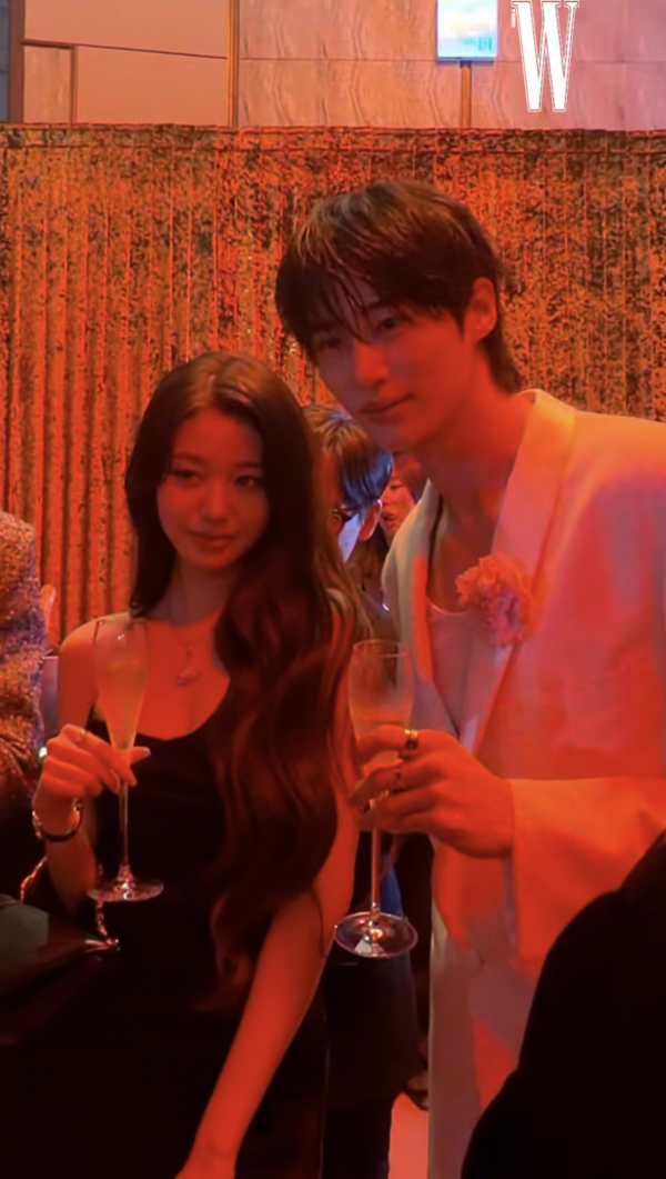 ⓒW코리아 공식 SNS