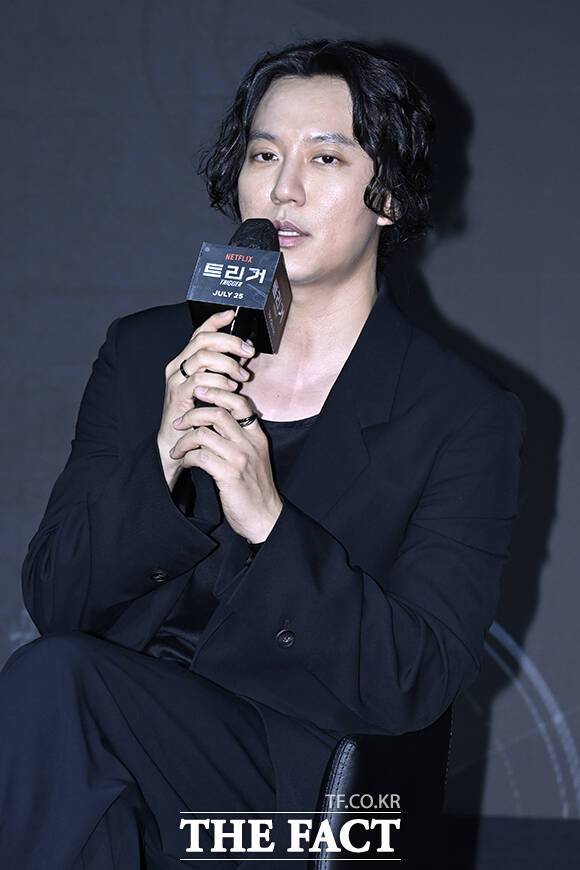 단편영화 '문을 여는 법'이 샤르자국제어린이청소년영화제에서 수상한 가운데 제작자 김남길이 "K-콘텐츠의 가치를 널리 알릴 수 있도록 다양한 시도와 도전을 해나가겠다"고 소감을 전했다. /더팩트 DB