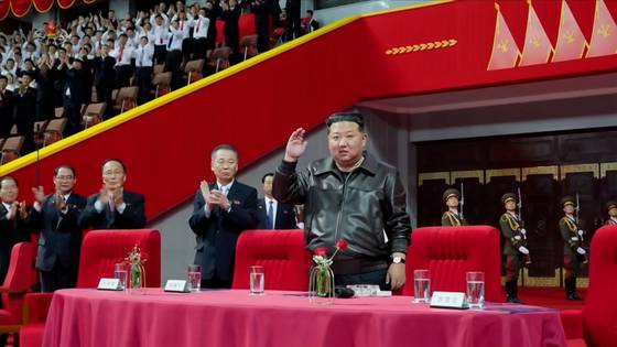 North Korean leader Kim Jong-un congratulates and encourages participants of the Oct. 12 event celebrating the 80th anniversary of the founding of the Workers' Party of Korea. [YONHAP]