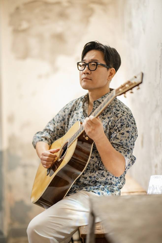 유해준이 16일 정오 두 곡이 실린 싱글 '사랑해 너를'을 발표했다. 청엔터테인먼트 제공