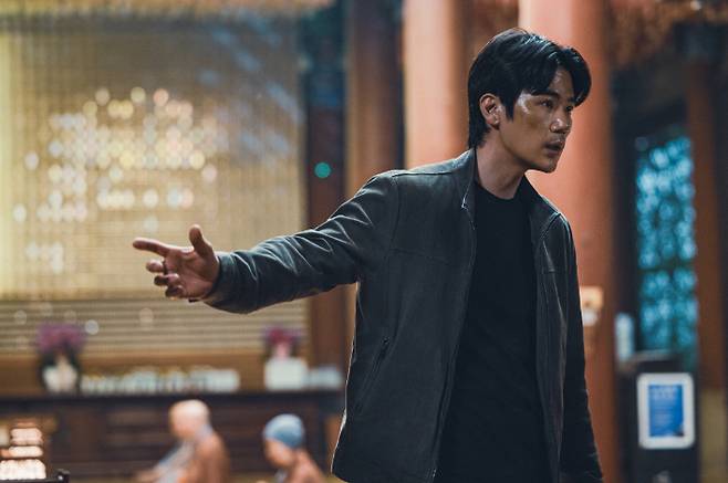 영화 '중간계' 스틸컷. CJ CGV㈜ 제공