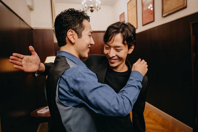 올해 쇼팽 콩쿠르 3라운드에 진출한 이혁(오른쪽)·이효 형제. (자료 : 쇼팽 콩쿠르 홈페이지)