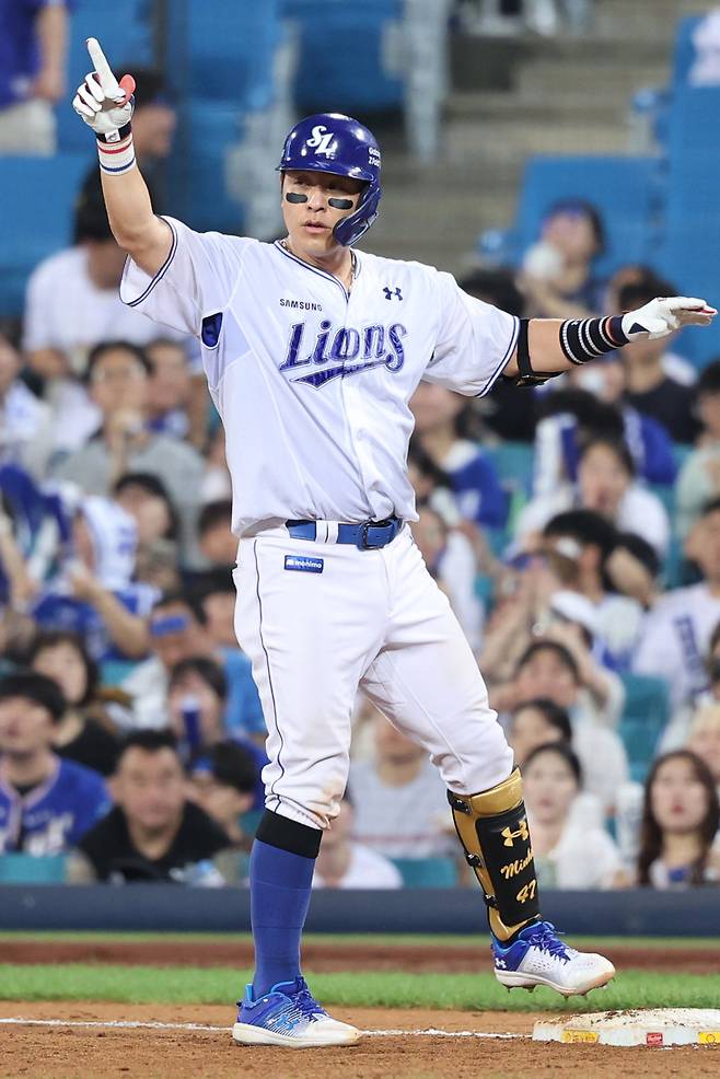 삼성 강민호(사진)는 생애 첫 우승 반지를 위해 PO서 손아섭의 한화를 꺾어야 한다. 사진제공｜삼성 라이온즈