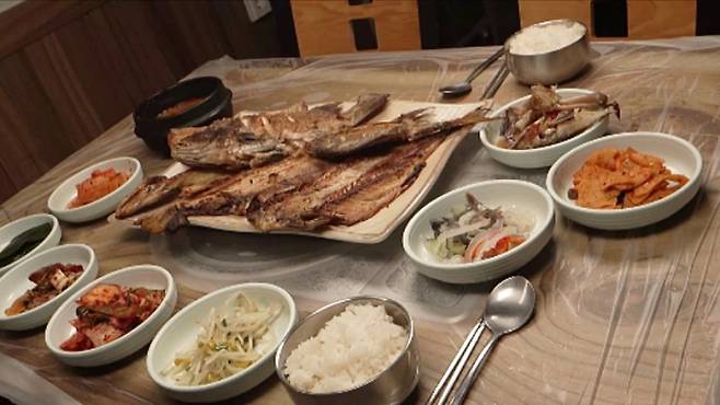 '전현무계획3' 군산, 생선구이 맛집…군산의 맛 '씹고 뜯고 맛보고 즐기고!'