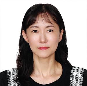 김의향 패션&스타일 칼럼니스트 - 현 케이노트 대표, 전 보그 코리아 패션 디렉터