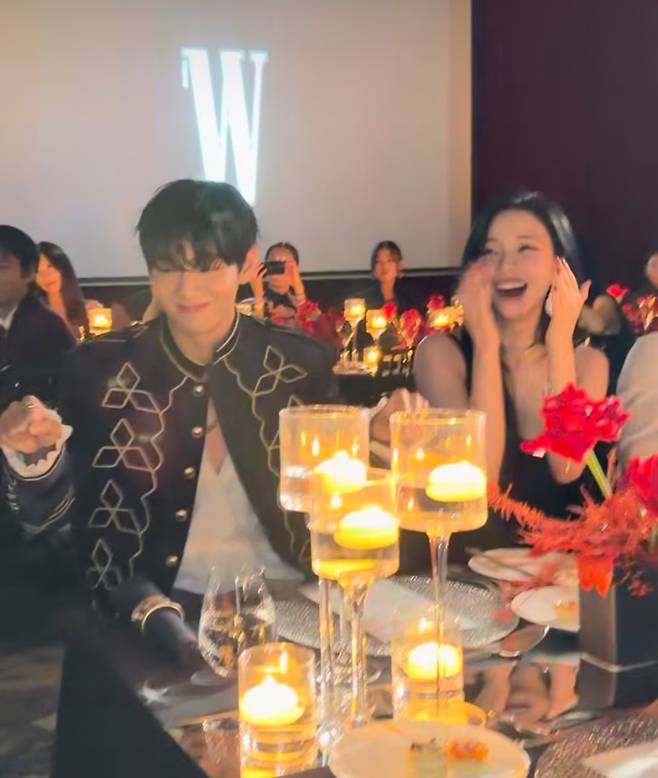 사진=W 코리아 공식 계정.