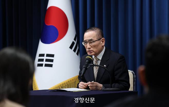 위성락 안보실장이 17일 용산 대통령실에서 캄보디아 이슈 대응 현안 관련 브리핑을 하고 있다. 대통령실사진기자단