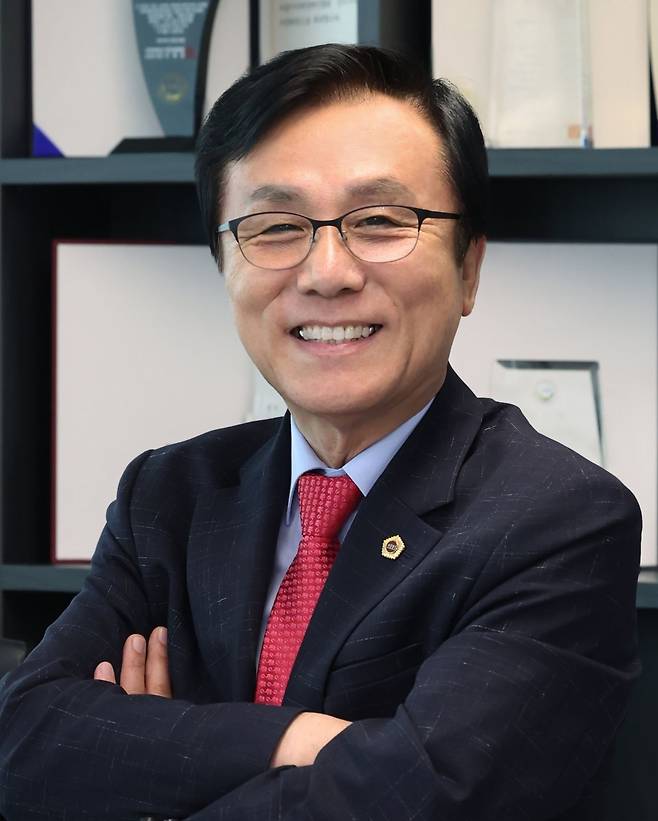 강석주 위원장은 “저출생과 고령사회를 별개의 문제가 아닌 하나의 구조로 보고 종합적으로 대응하는 정책 체계를 만드는 것이 가장 큰 성과였다”고 말했다. 강석주 서울특별시의원 제공