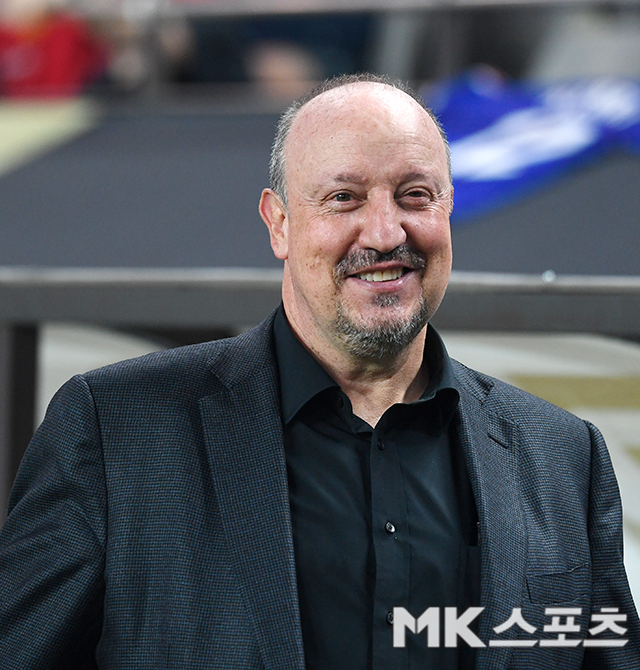 2025년 아이콘 매치에서 실드 유나이티드의 지휘봉을 잡았던 라파엘 베니테즈 감독. 사진(서울 상암)=천정환 기자