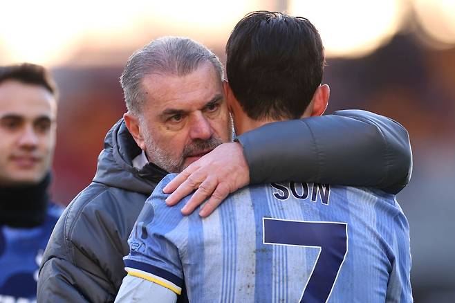 손흥민과 포스테코글루. 게티이미지