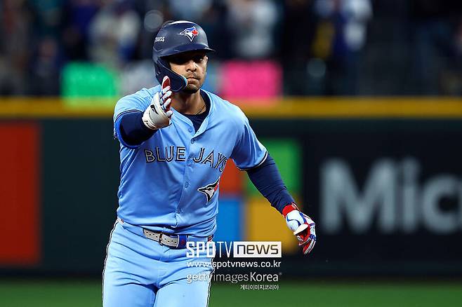 ▲ 3,4차전에서 모두 결정적인 홈런을 치며 팀을 위기에서 구해낸 안드레스 히메네스