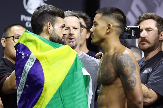 브루노 실바(왼쪽). /사진=UFC 제공