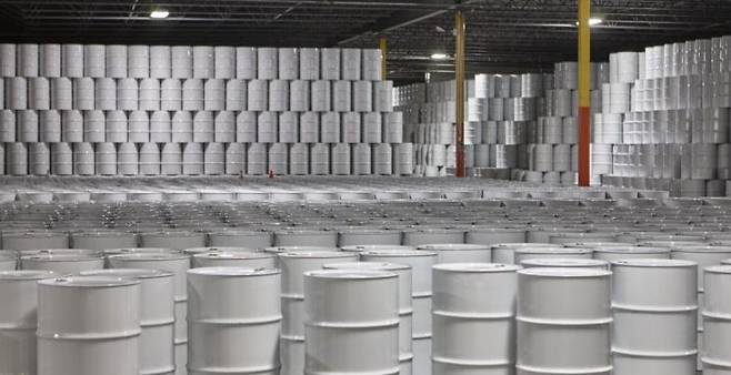 퀘백 메이플 시럽 생산자 연합(FPAQ)이 보유한 퀘백주 시럽 저장고 내부 모습. FPAQ 홈페이지