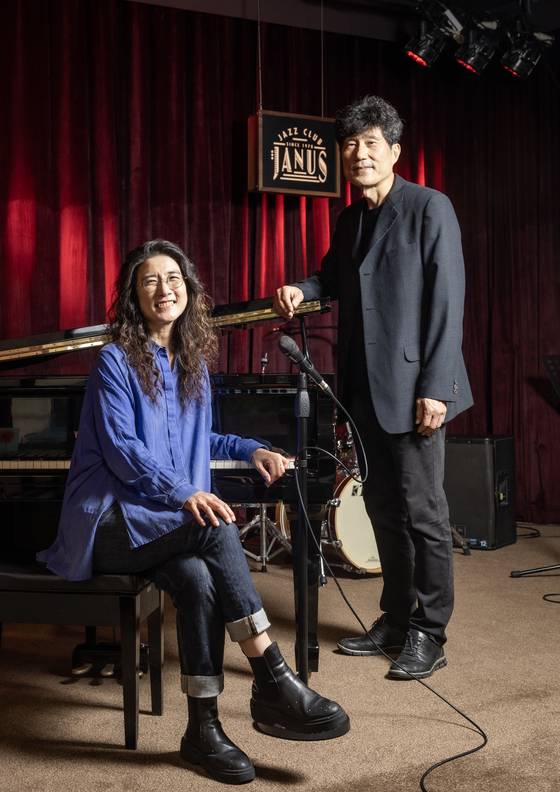 박성연의 ‘야누스 정신’을 이어받아 재즈 뮤지션의 자유로운 음악을 수호하고 있는 재즈 보컬 말로(왼쪽)와 음악 프로듀서 이주엽. 최기웅 기자