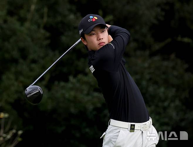 [서울=뉴시스]지난해 KPGA 투어 신인왕 송민혁. (사진=KPGA 투어 제공)