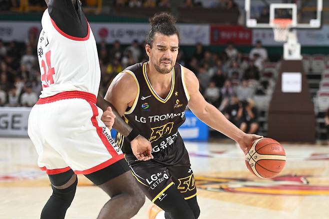 [서울=뉴시스] 프로농구 창원 LG의 아셈 마레이. (사진=KBL 제공) 2025,10.18. photo@newsis.com  *재판매 및 DB 금지