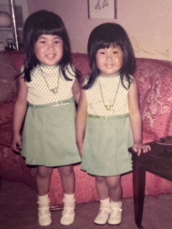 어린 시절 제넷 밴스(왼쪽)와 재닌 밴스. ⓒ밴스 자매 제공