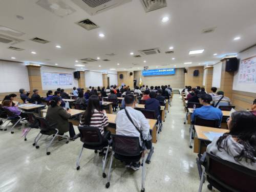 강원특별자치도사회서비스원(원장:이은영)은 오는 22일까지 춘천, 강릉. 원주에서 청년 중증장애인 자산형성지원사업 참여자를 대상으로한 금융교육 추진한다. 사진은 지난 17일 진행된 춘천교육현장.