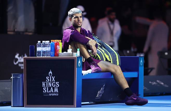 경기에서 패한 후 허탈한 표정을 짓고 있는 카를로스 알카라스. GettyimagesKorea