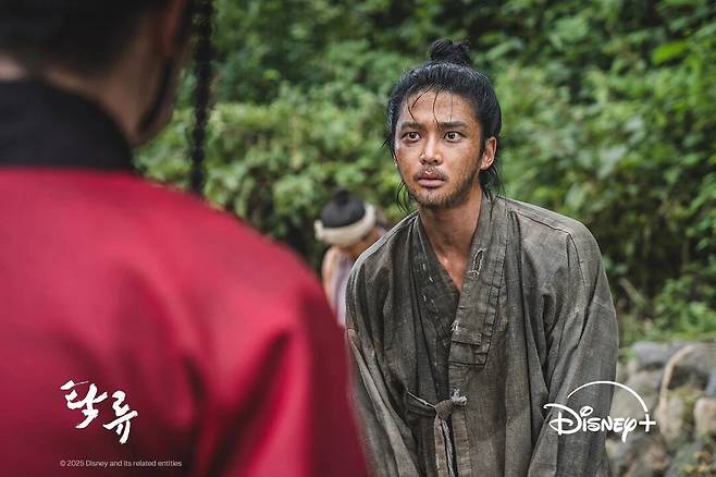 디즈니+ ‘탁류’ 스틸 컷./디즈니+ 제공