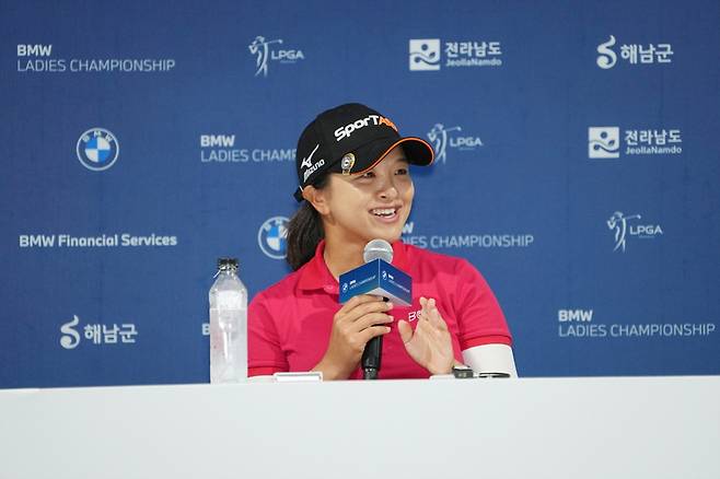 김세영이 2025 BMW 레이디스 챔피언십 3라운드가 끝난 뒤 기자회견에서 취재진의 질문에 답하고 있다. /사진=BMW 레이디스 챔피언십 대회 조직위원회 제공