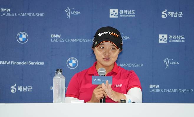 3라운드 공식 인터뷰 중 김세영. /사진=BMW 레이디스 챔피언십 대회 조직위원회 제공