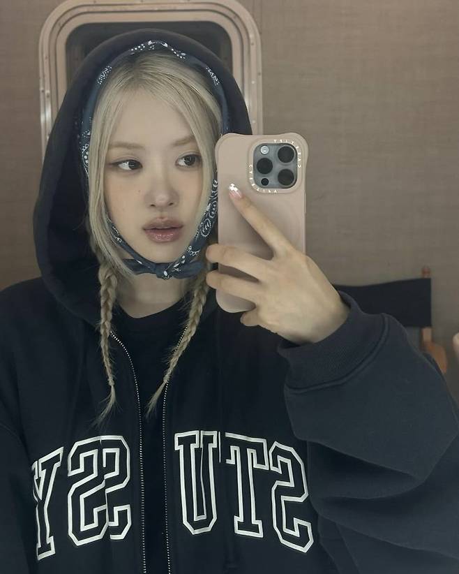 인스타그램 @roses_are_rosie