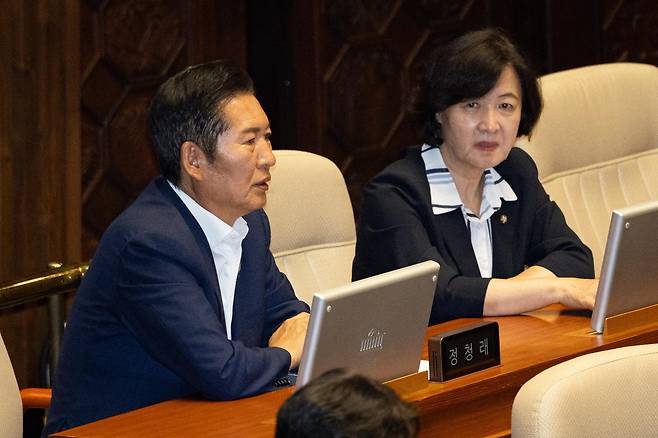 정청래 더불어민주당 대표와 추미애 법제사법위원장. 2025.7.23/뉴스1