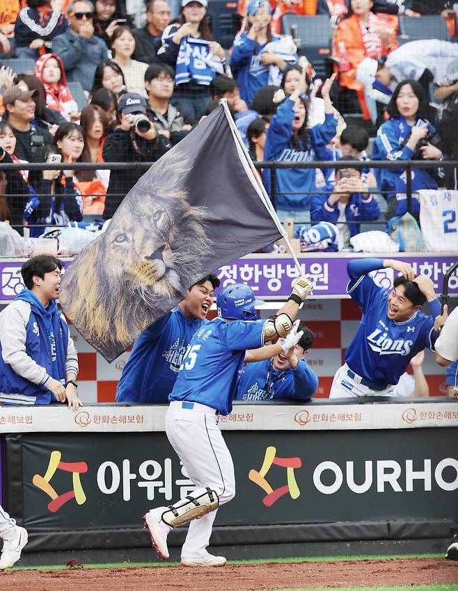 삼성은 PO 1차전 대전 한화와 원정경기부터 홈런포를 쏘아 올리며 타선의 힘을 과시했다. 대전｜뉴시스