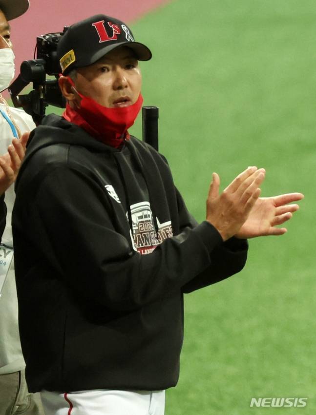 SSG 랜더스 사령탑 시절, 김원형 감독의 모습. /사진=뉴시스